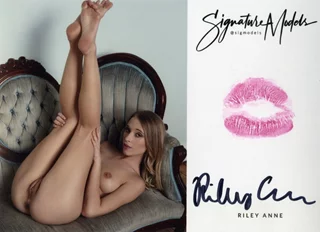 Riley Anne autograph
