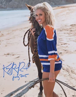 Kayla Rae Reid autograph