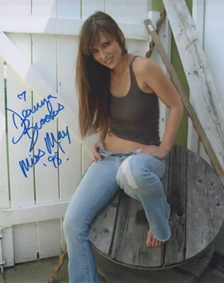 Deanna Brooks autograph