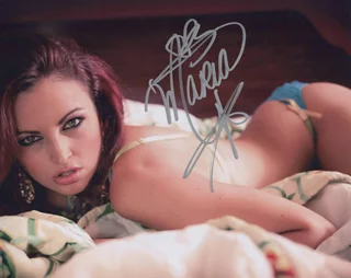 Maria Kanellis autograph
