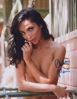 Chelsea Pereira autograph