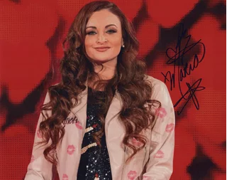 Maria Kanellis autograph