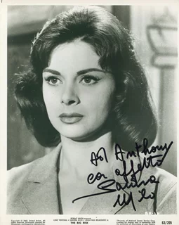 Sandra Milo autograph