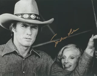 Sondra Locke autograph