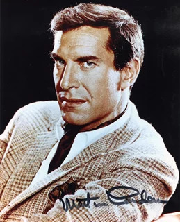 Martin Landau autograph