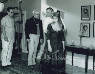 Shani Wallis autograph