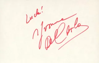 Yvonne DeCarlo autograph