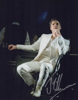 Joseph Millson autograph