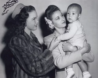 Gloria Jean autograph