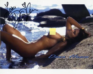 Dana Hamm autograph
