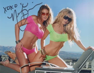 Neriah Davis autograph