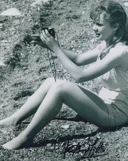 Hayley Mills autograph
