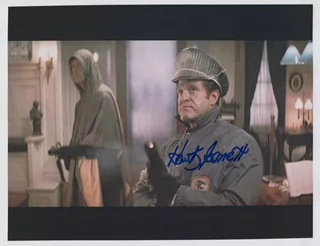 Hank Garrett autograph