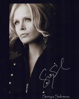 Sonya Salomaa autograph