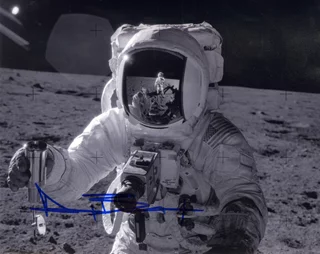 Alan Bean autograph