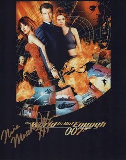 Nina Muschallik autograph