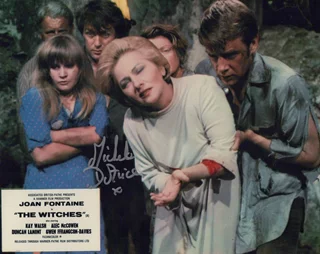 Michele Dotrice autograph