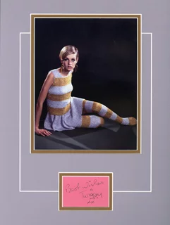 Twiggy Lawson autograph