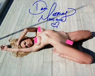 Dani Mathers autograph