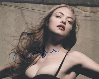 Amanda Seyfried autograph
