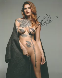 Lake Bell autograph