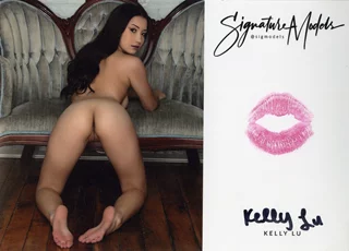 Kelly Lu autograph