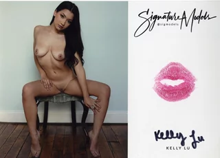 Kelly Lu autograph