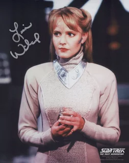 Lisa Wilcox autograph