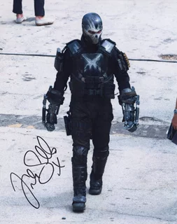 Frank Grillo autograph