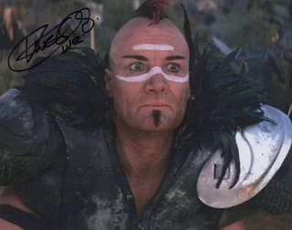 Vernon Wells autograph