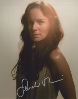 Sarah Wayne Callies autograph