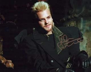 Kiefer Sutherland autograph