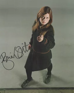 Bonnie Wright autograph