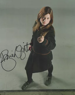Bonnie Wright autograph
