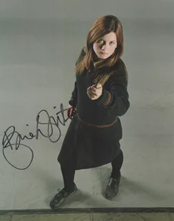 Bonnie Wright autograph
