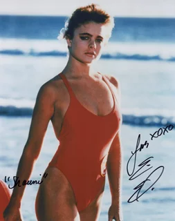 Erika Eleniak autograph