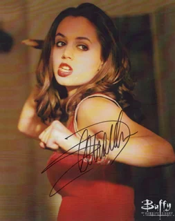 Eliza Dushku autograph