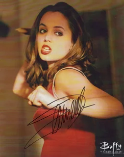 Eliza Dushku autograph