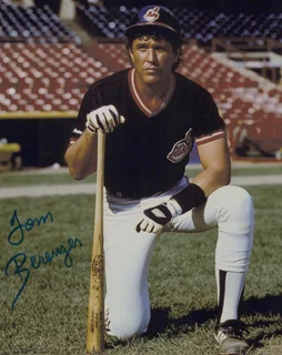 Tom Berenger autograph