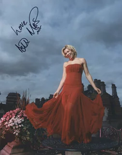Nell McAndrew autograph
