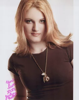 Jessica Mellott autograph