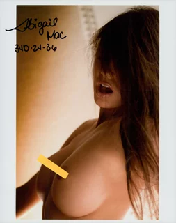 Abigail Mac autograph