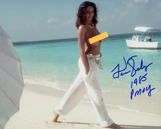 Karen Velez autograph