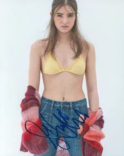 Hailee Steinfeld autograph