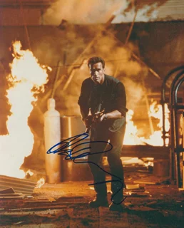 Arnold Schwarzenegger autograph