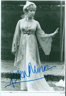 Helen Mirren autograph