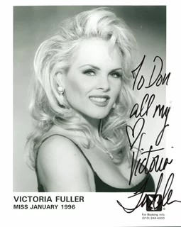 Victoria Fuller autograph