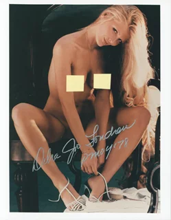 Debra Jo Fondren autograph