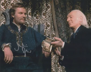 Julian Glover autograph
