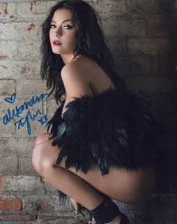 Alexandra Tyler autograph